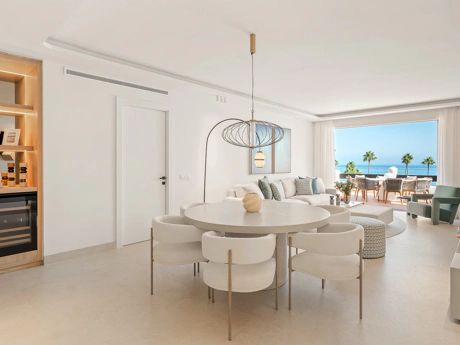 Exquisite Renovated Beachfront Penthouse in Bahía del Velerín