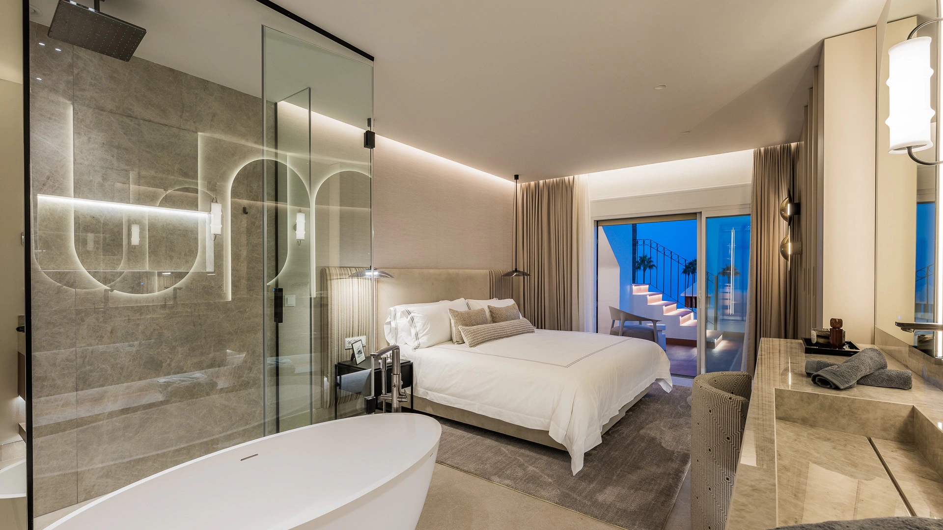 Penthouse for sale in Estepona