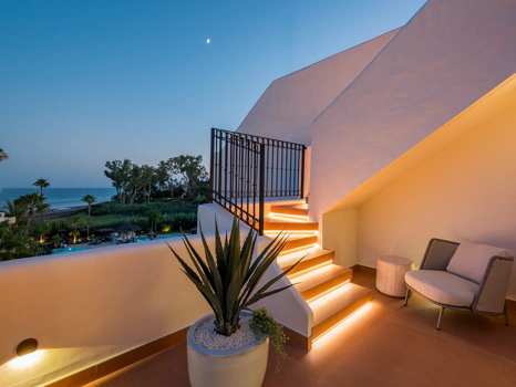 Fully Renovated Luxury Penthouse with Stunning Sea Views in Bahía del Velerín