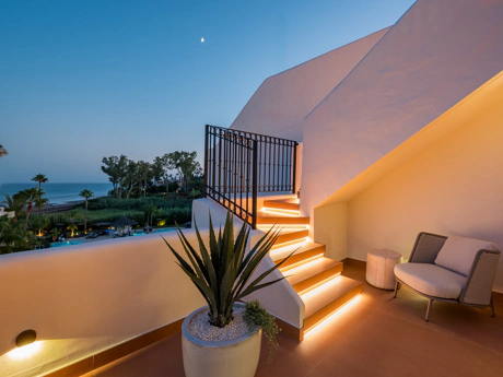 Fully Renovated Luxury Penthouse with Stunning Sea Views in Bahía del Velerín