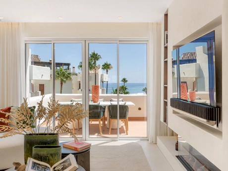 Fully Renovated Luxury Penthouse with Stunning Sea Views in Bahía del Velerín