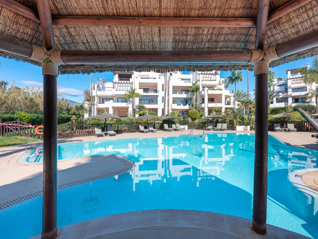 Fully Renovated Luxury Penthouse with Stunning Sea Views in Bahía del Velerín