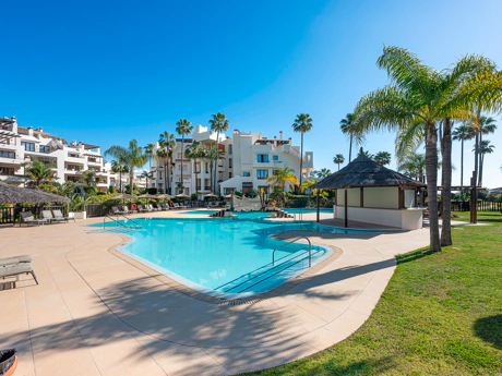 Fully Renovated Luxury Penthouse with Stunning Sea Views in Bahía del Velerín