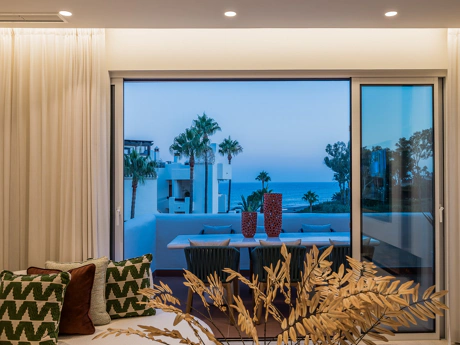 Fully Renovated Luxury Penthouse with Stunning Sea Views in Bahía del Velerín