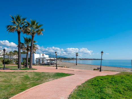 Fully Renovated Luxury Penthouse with Stunning Sea Views in Bahía del Velerín