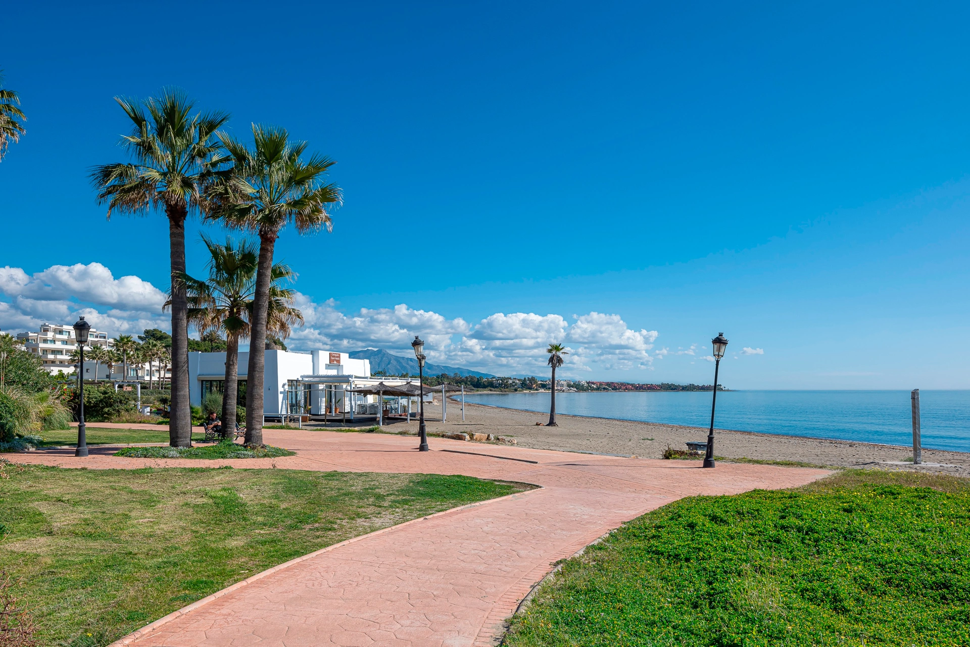 Penthouse for sale in Estepona