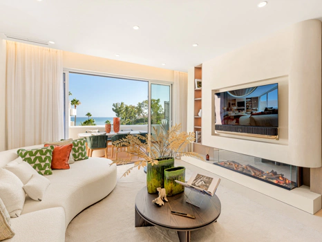 Fully Renovated Luxury Penthouse with Stunning Sea Views in Bahía del Velerín