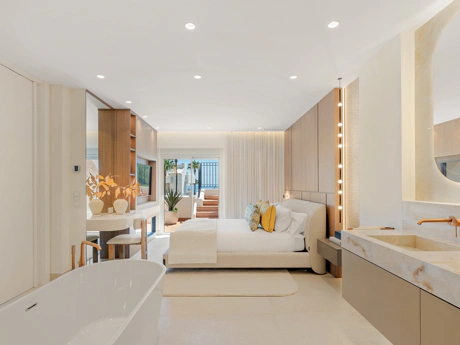 Fully Renovated Luxury Penthouse with Stunning Sea Views in Bahía del Velerín