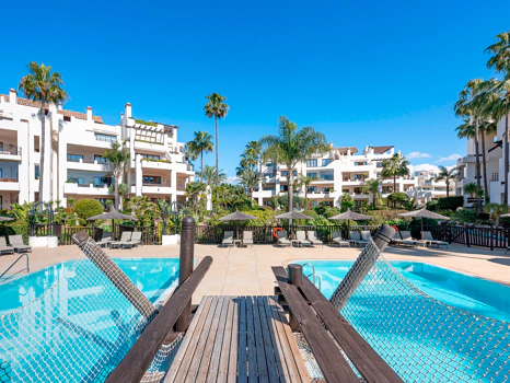 Fully Renovated Luxury Penthouse with Stunning Sea Views in Bahía del Velerín