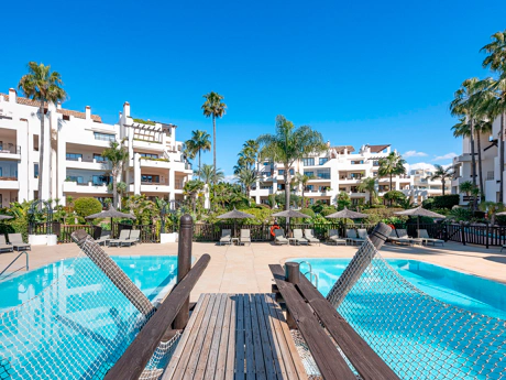 Fully Renovated Luxury Penthouse with Stunning Sea Views in Bahía del Velerín