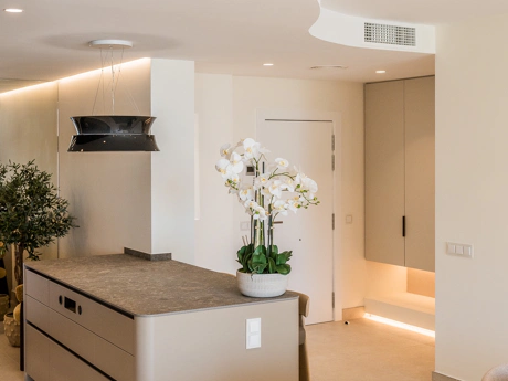 Fully Renovated Luxury Penthouse with Stunning Sea Views in Bahía del Velerín