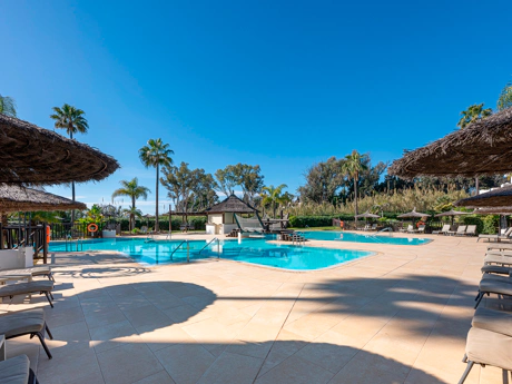 Fully Renovated Luxury Penthouse with Stunning Sea Views in Bahía del Velerín