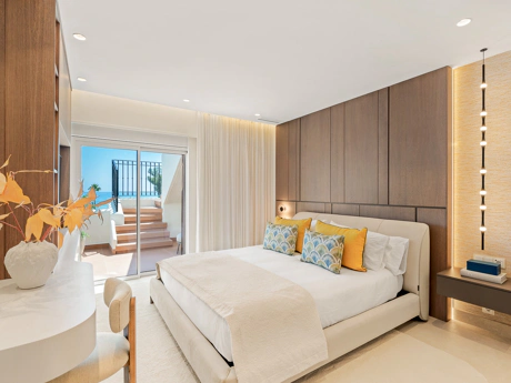Fully Renovated Luxury Penthouse with Stunning Sea Views in Bahía del Velerín