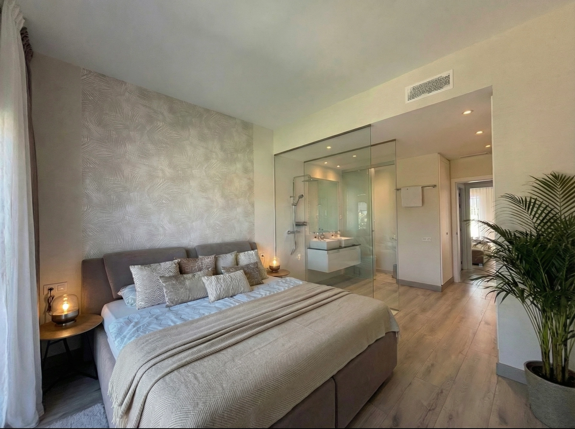 Penthouse for sale in Paraiso Pueblo, Benahavis