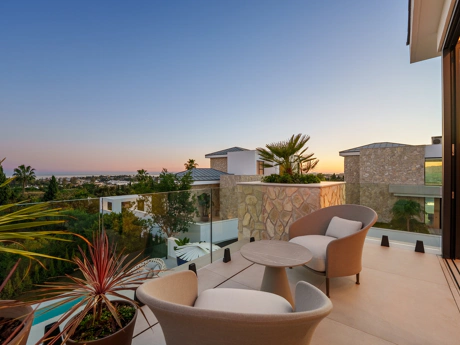 Contemporary Luxury Villa in La Quinta, Marbella
