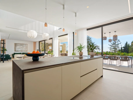 Contemporary Luxury Villa in La Quinta, Marbella