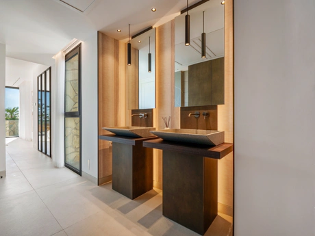 Contemporary Luxury Villa in La Quinta, Marbella