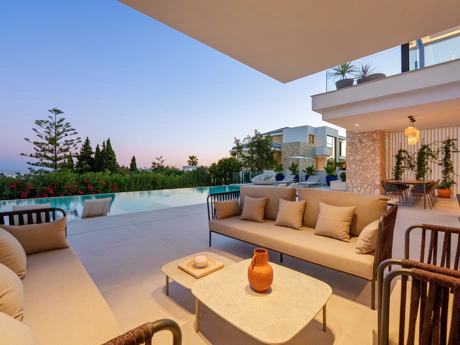 Contemporary Luxury Villa in La Quinta, Marbella