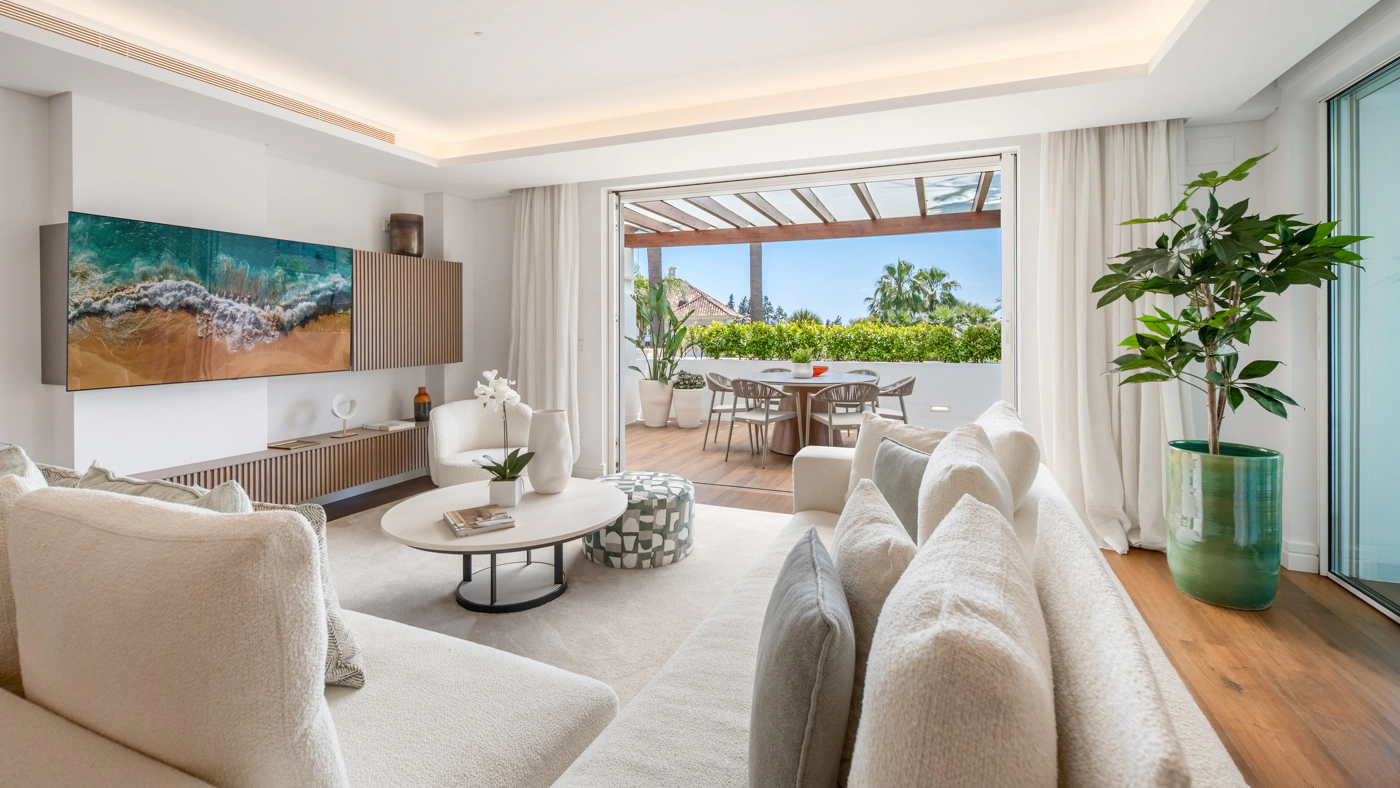 Villa for sale in Nueva Andalucia, Marbella