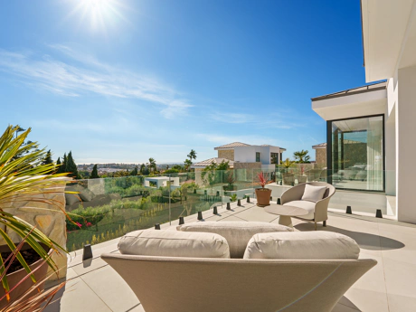 Contemporary Luxury Villa in La Quinta, Marbella