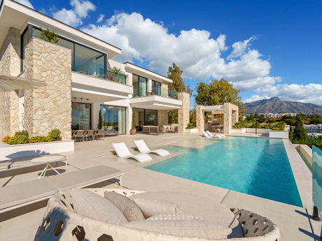 Contemporary Luxury Villa in La Quinta, Marbella