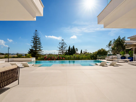 Contemporary Luxury Villa in La Quinta, Marbella