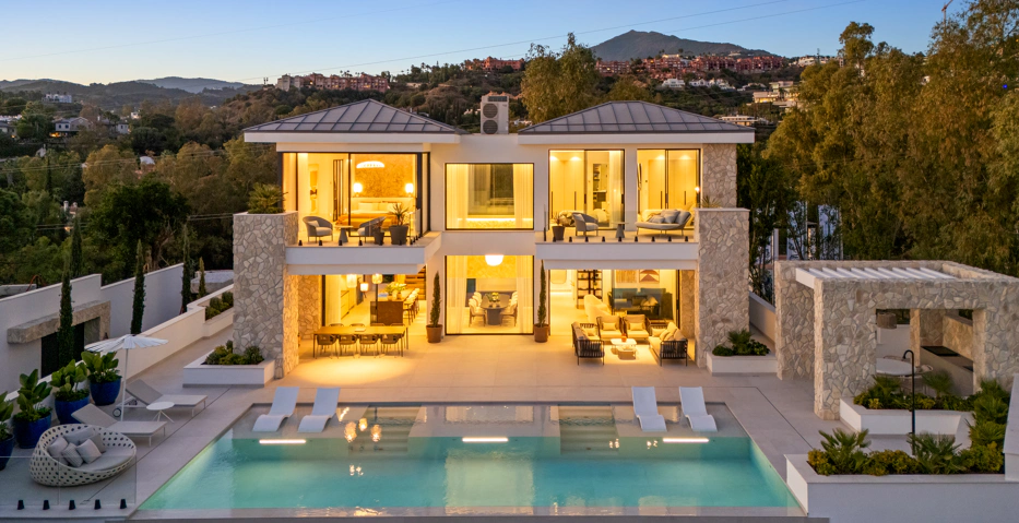 Contemporary Luxury Villa in La Quinta, Marbella