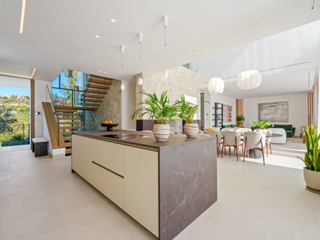 Contemporary Luxury Villa in La Quinta, Marbella