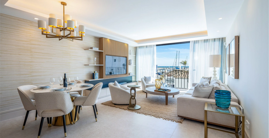 Frontline Elegance in Puerto Banús