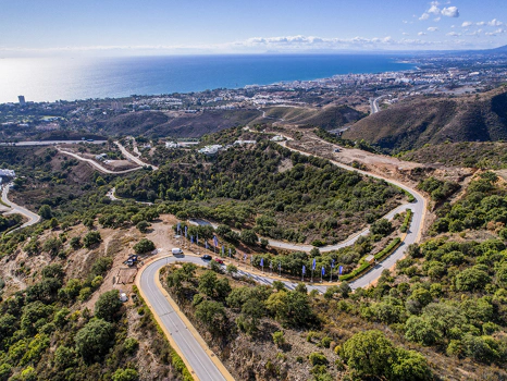 ¡Luxury Sea View Apartments & Penthouses in Altos de Los Monteros