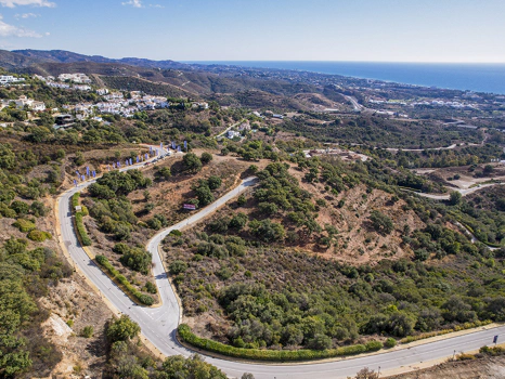 ¡Luxury Sea View Apartments & Penthouses in Altos de Los Monteros