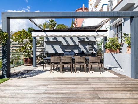 Elegant 5-Bedroom Townhouse in La Perla de la Heredia, Marbella