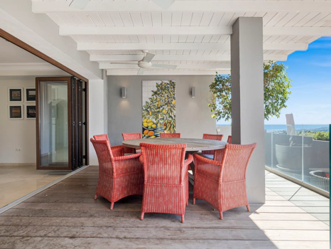 Elegant 5-Bedroom Townhouse in La Perla de la Heredia, Marbella