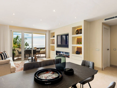 Apartment for sale in New Golden Mile, Estepona East