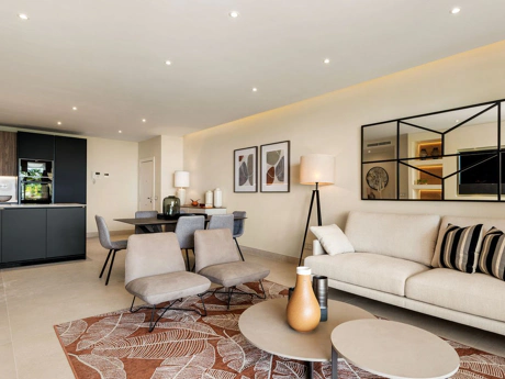 Apartment for sale in New Golden Mile, Estepona East