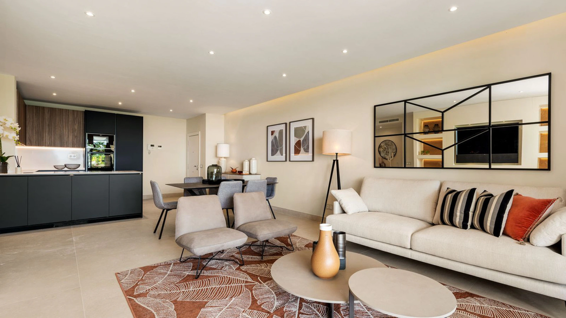 Apartment for sale in New Golden Mile, Estepona East