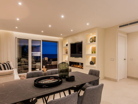 Apartment for sale in New Golden Mile, Estepona East