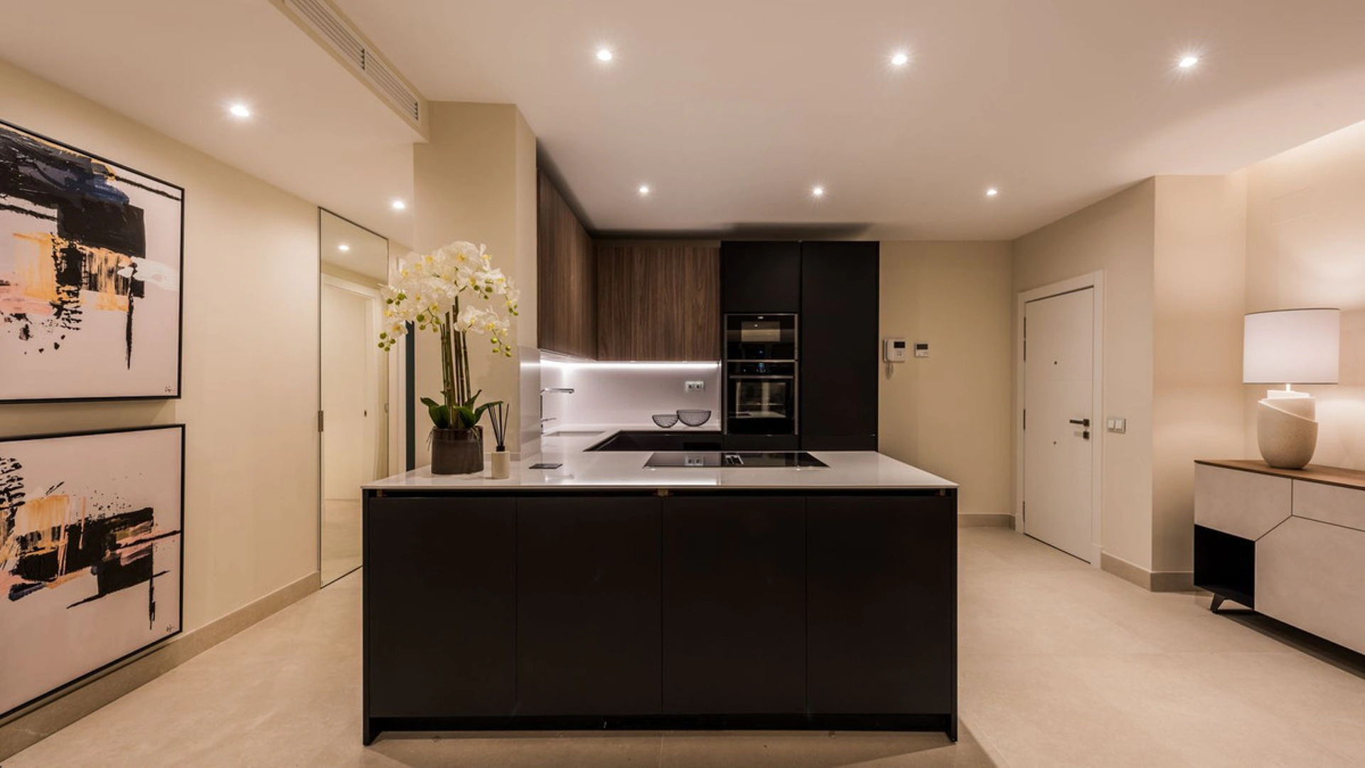 Apartment for sale in New Golden Mile, Estepona East
