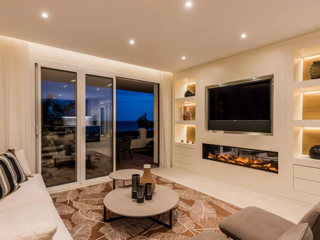 Apartment for sale in New Golden Mile, Estepona East