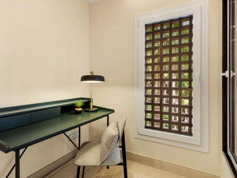 Apartment for sale in New Golden Mile, Estepona East