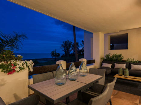 Apartment for sale in New Golden Mile, Estepona East