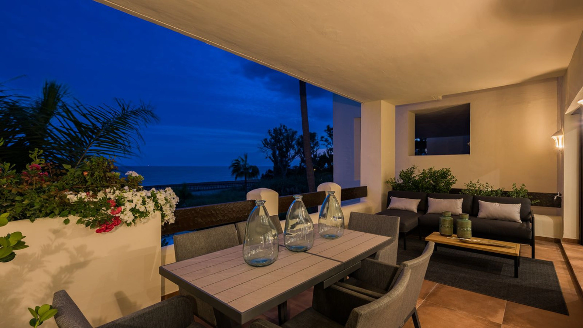 Apartment for sale in New Golden Mile, Estepona East