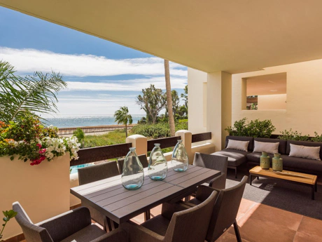 Apartment for sale in New Golden Mile, Estepona East