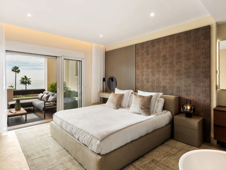 Apartment for sale in New Golden Mile, Estepona East