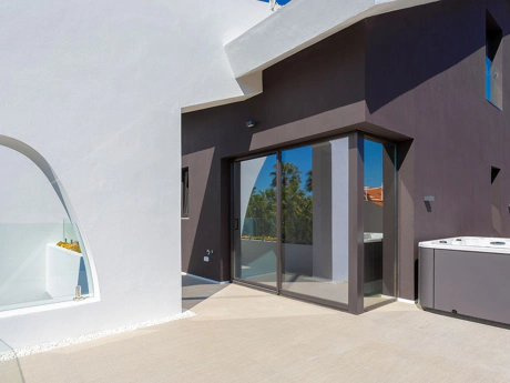 Apartment for sale in Las Chapas, Marbella East