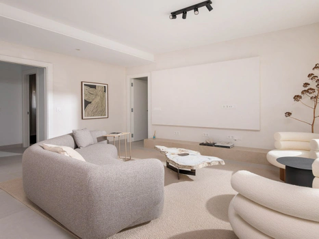 Penthouse for sale in Los Altos de los Monteros, Marbella East