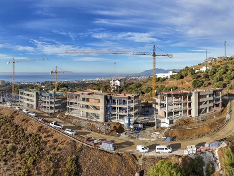 Penthouse for sale in Los Altos de los Monteros, Marbella East