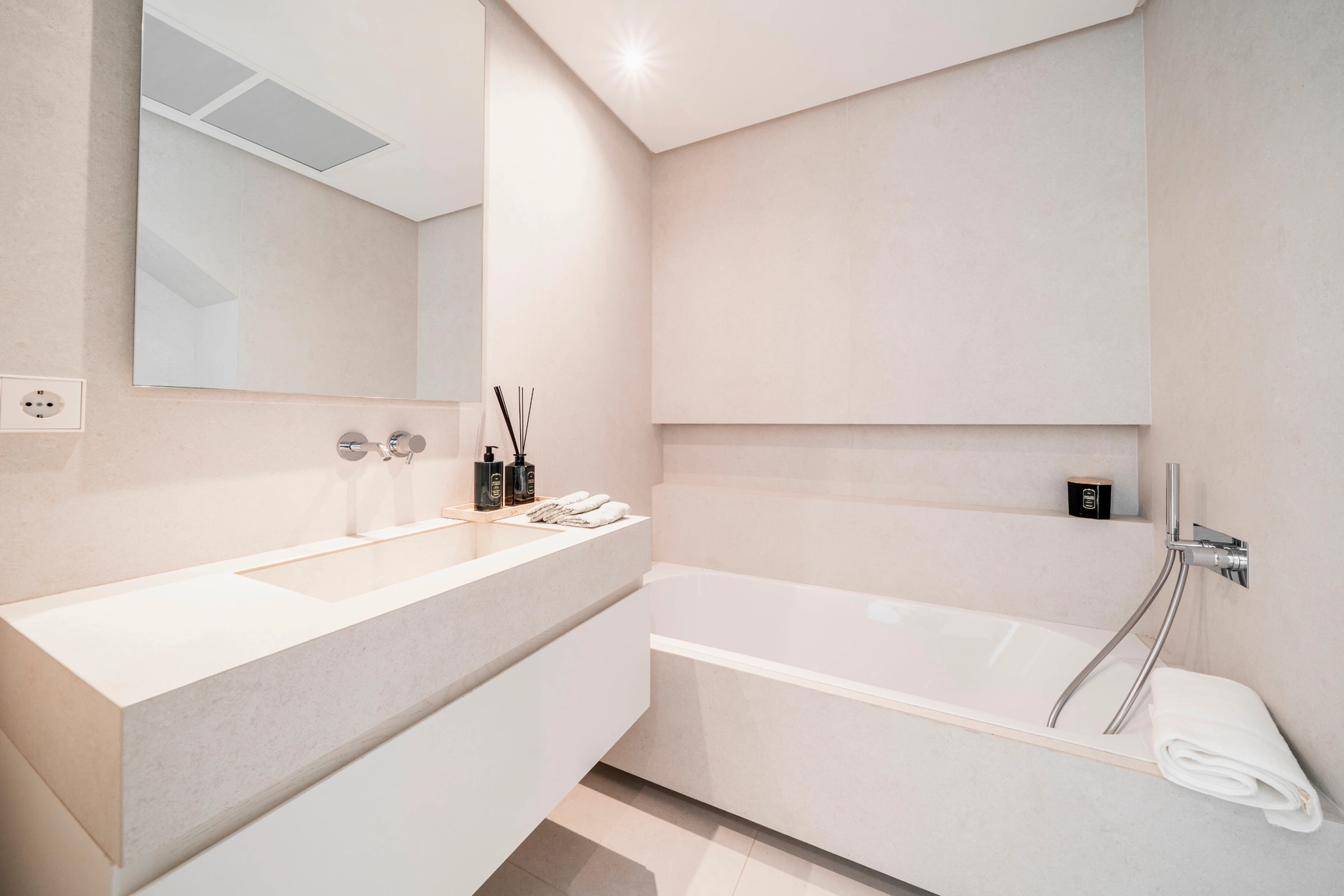 Duplex Penthouse for sale in Benahavis
