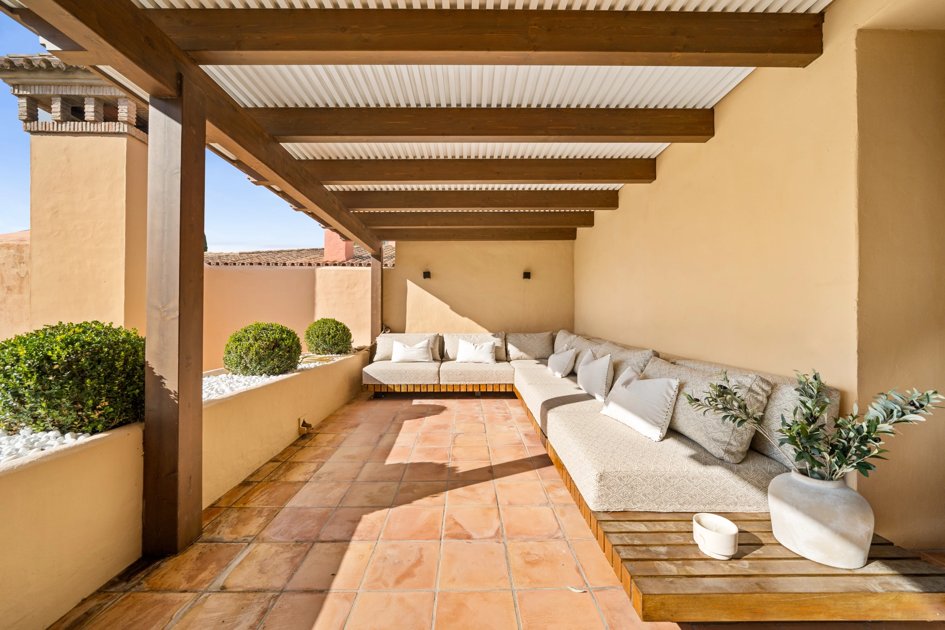 Duplex Penthouse for sale in Benahavis