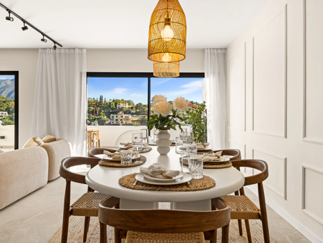 Elegant Renovated Apartment with Panoramic Golf, Sea & La Concha Views